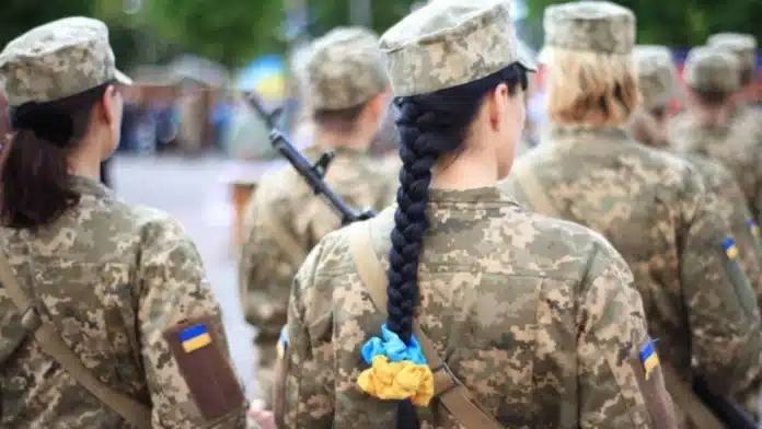 Міноборони: обов'язкової мобілізації жінок не буде до 2026 року