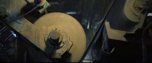 Окупанти демонтують та вивозять сучасне обладнання з Рубіжанського картонно-тарного комбінату