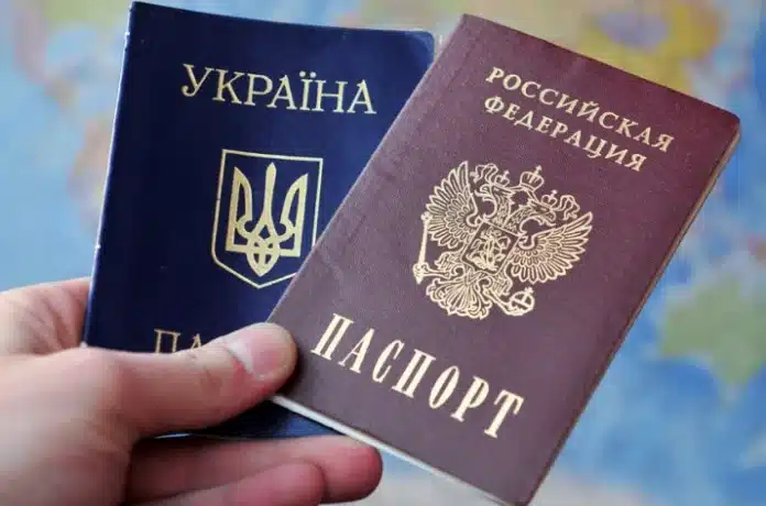 За користування українським паспортом на окупованій Луганщині обмежуватимуть у правах на 10 років
