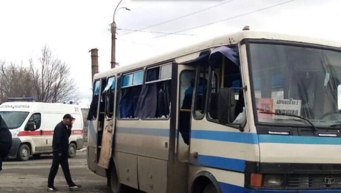 В окупованому Перевальську повідомляють про «приліт ракети» та жертви