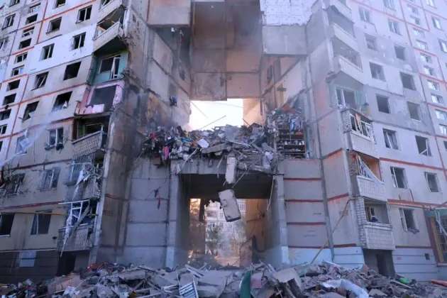 Удар по житловому будинку Харкова: росіяни вбили щонайменше трьох людей