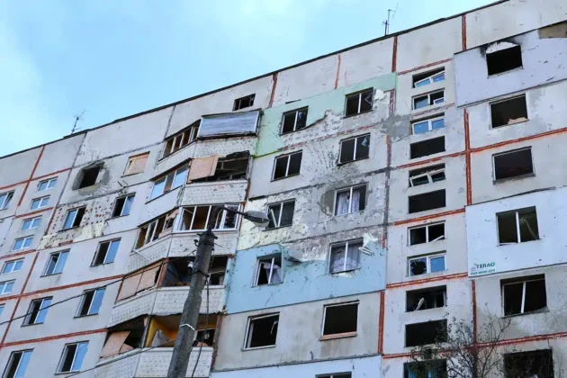 Удар по житловому будинку Харкова: росіяни вбили щонайменше трьох людей