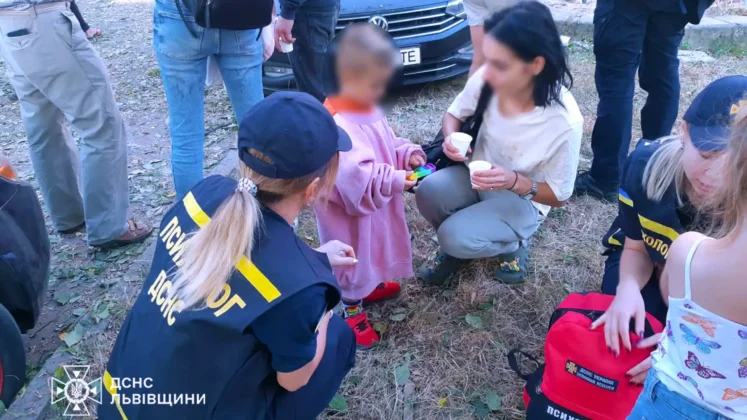 Ракетний удар: у Львові завершено рятувальні роботи. Фото