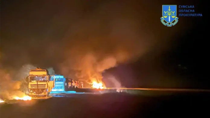 Наслідки ракетного удару рф по колоні зерновозів на Сумщині