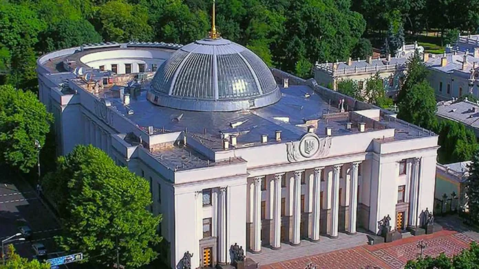 Рада, поки що, не підтримала законопроєкт підвищення податків