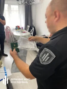 Викрито посадовця ДСНС, який допомагав чоловікам уникнути мобілізації