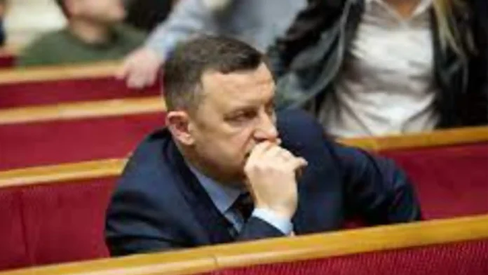 Секретар економічного комітету Ради назвав «тисячу Зеленського» «абсурдним» рішенням