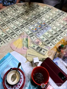 Посадовець ТЦК заробляв на чоловіках, які уникають мобілізації