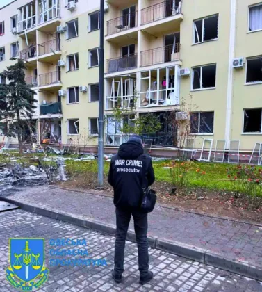 Нічна атака на Одесу: росіяни вбили жінку, двоє дітей поранено