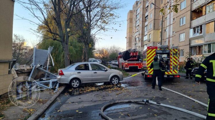 Наслідки атаки російських дронів на Київ повідомили в КМВА