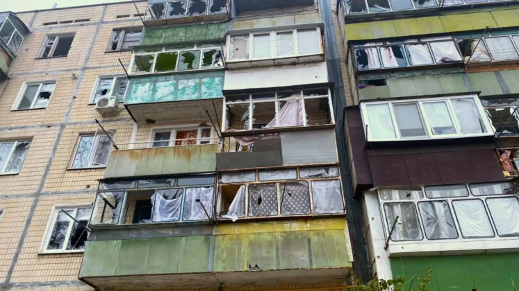 У Нікополі росіяни вбили двох людей, п’ятьох було поранено