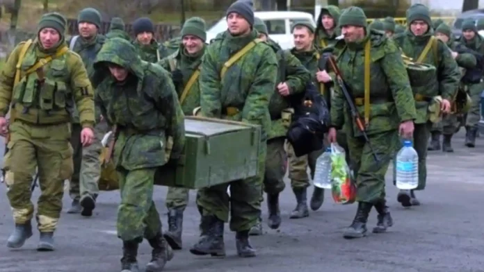На росії суд не дозволив звільнятись російським окупантам з армії до 65 років