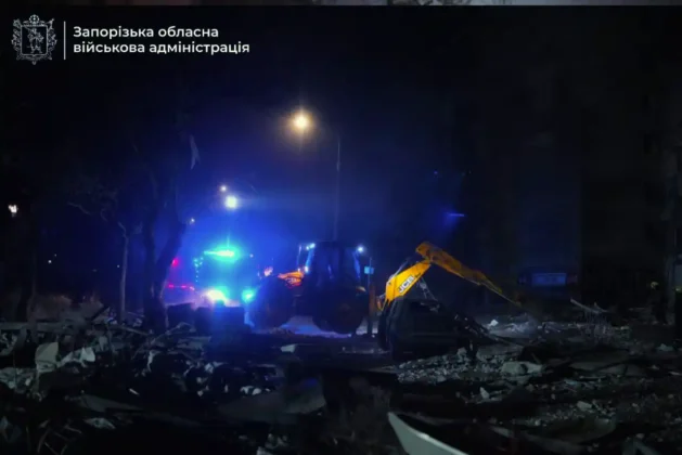 Наслідки атаки росіян на лікарню у Запоріжжі: багато загиблих та поранених