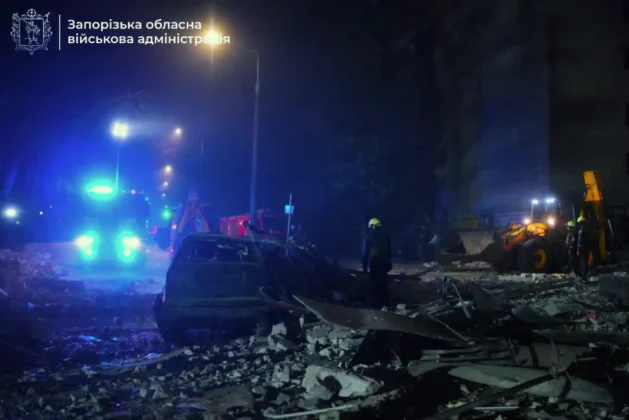 Наслідки атаки росіян на лікарню у Запоріжжі: багато загиблих та поранених