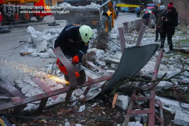 Кількість загиблих від російського удару по Запоріжжю зросла