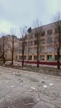 Балістичний удар по Кривому Рогу: діти стрибають з вікон навчального закладу, є загиблі
