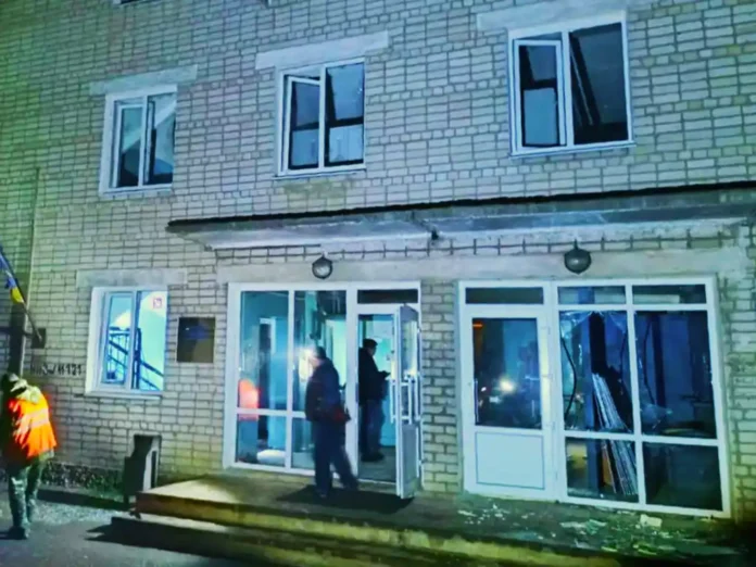 Чорноморськ під атакою російських «шахедів», є поранені - ОВА