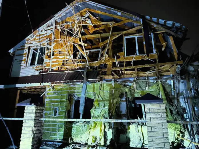 Наслідки російської атаки на Київщину: є жертви та руйнування