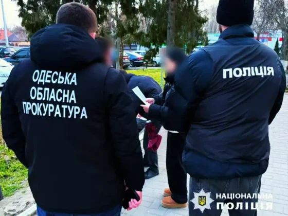 Чоловікам на Одещині продавали фейкові документи моряків