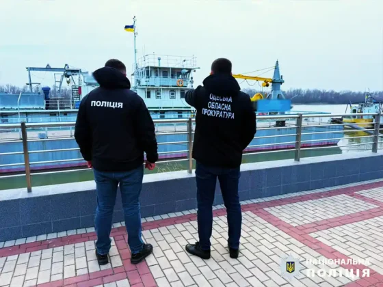 Чоловікам на Одещині продавали фейкові документи моряків