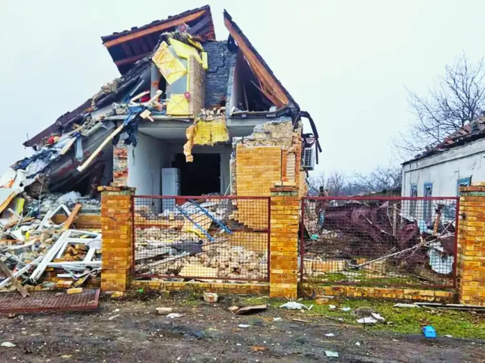 Наслідки атак на Донеччині: росіяни вбили людей, багато поранених та руйнувань