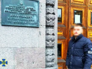 Одного з посадовців КМДА викрито на підробленні інвалідності