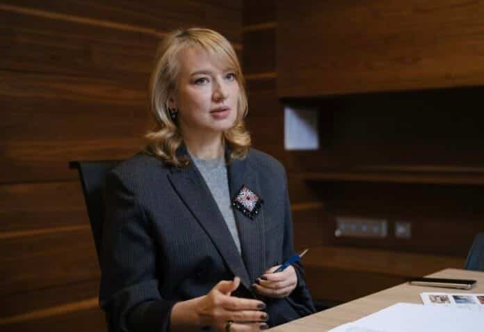На фото голова партії