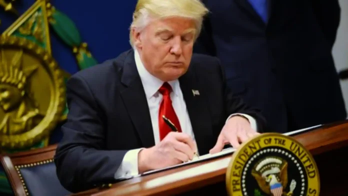 Трамп обмежив надання громадянства США за народженням