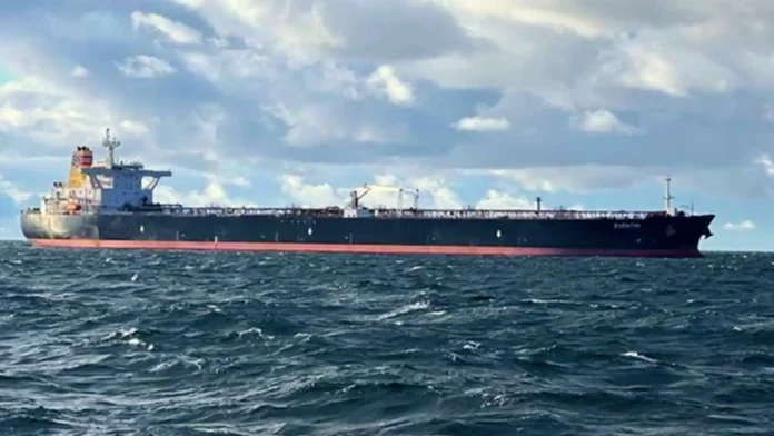 У Німеччині намагаються уникнути екологічної катастрофи від російського «тіньового» танкера