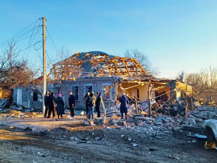 Авіаудар по Краматорську: росіяни бомбами вбили людину, є поранені