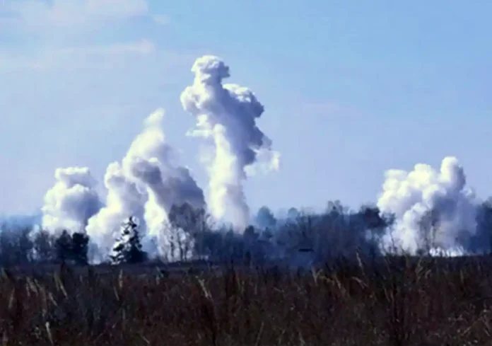 Авіаудар по селу Злочів на Харківщині, багато поранених