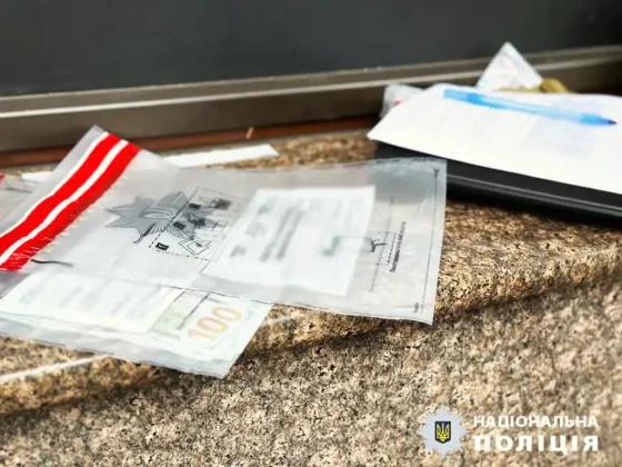 Працівник ТЦК в Одесі «заробляв» на чоловіках, яких обіцяв видалили з розшуку