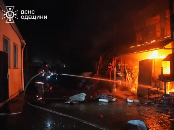 Дрони та ракети атакували Одесу: зруйновано санаторій, є жертви