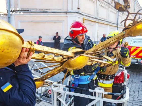 У Києві завалився хрест на храмі Києво-Печерської лаври