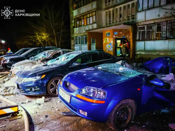 Російська атака дронами по Харкову: удар по багатоповерхівці