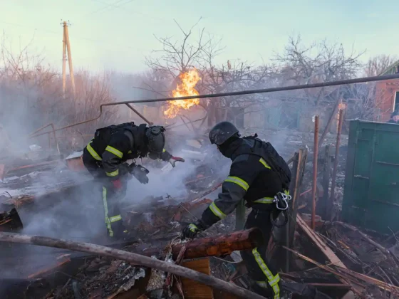 Авіаудари по Костянтинівці: під завалами знайшли тіло людини