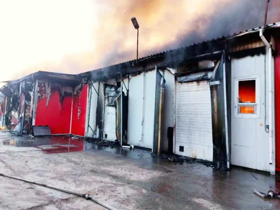 Троє загиблих у Богодухові: росія вдарила дронами по м’ясокомбінату