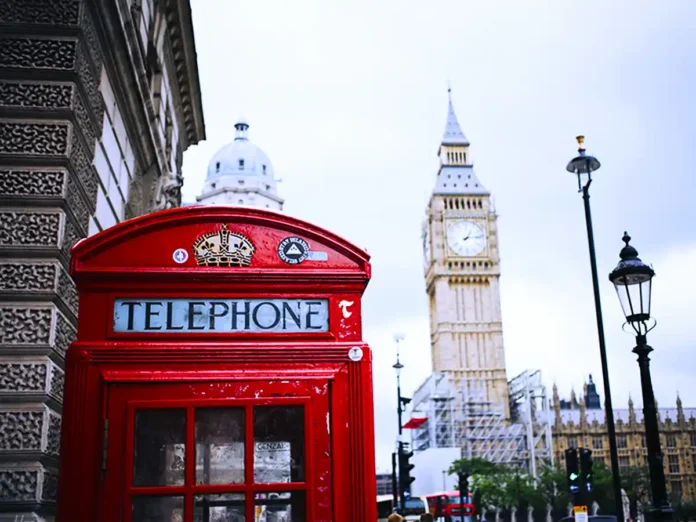 Рекордна кількість американців бажають отримати громадянство Британії