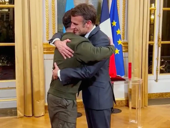 Франція скликає саміт «коаліції охочих» за участю Зеленського