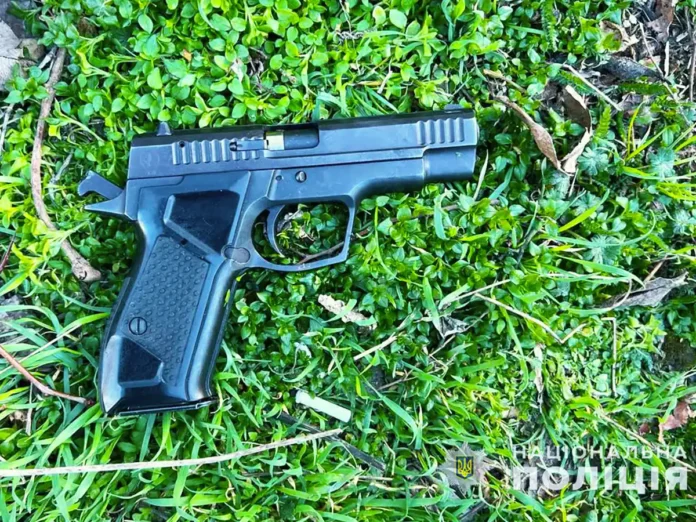 У Кременчуці чоловік стріляв та поранив військового ТЦК