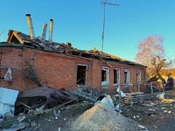 Атака на Слов’янськ: росіяни вдарили керованими авіабомбами, поранено дітей