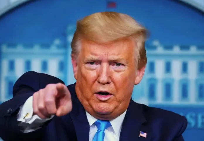 Трамп запроваджує 25% мита на імпортні автомобілі