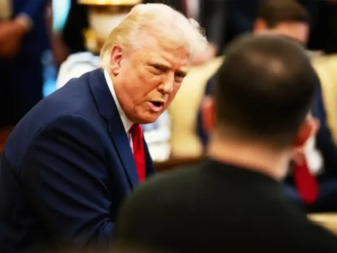 Петиція до короля Чарльза III: британці хочуть скасувати візит Трампа