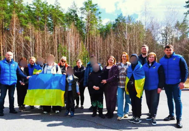 Україна повернула п’ятьох дітей з окупованих територій та росії