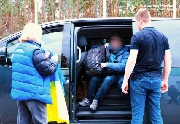 Україна повернула п’ятьох дітей з окупованих територій та росії