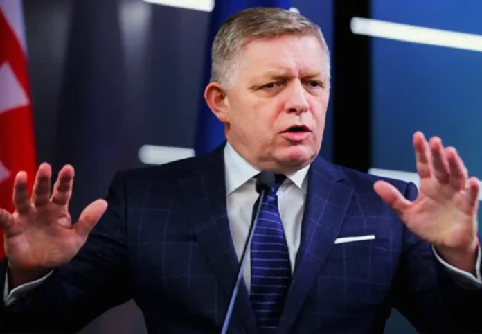 Урсула фон дер Ляєн пів години лаяла Фіцо та назвала ідіотом