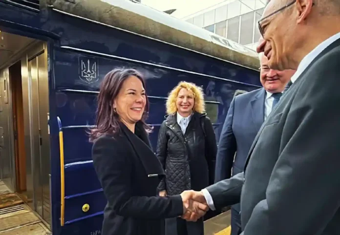 Глава МЗС Німеччини Анналена Бербок прибула до України