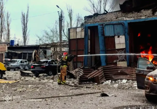 Наслідки удару балістичними ракетами по Кривому Рогу: є загиблі