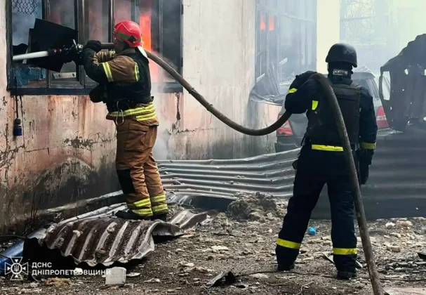 Наслідки удару балістичними ракетами по Кривому Рогу: є загиблі