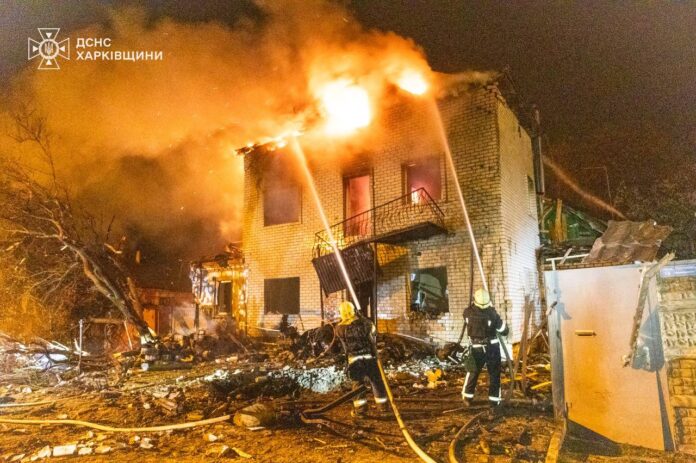 Масовані атаки дронами: Харків і Дніпро зазнали руйнувань і втрат